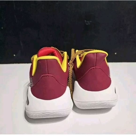 Under Armour Curry Flow 11 Basketball Shoes Bruce Lee Fire Men's NEW Size 13 M - Picture 3 of 5